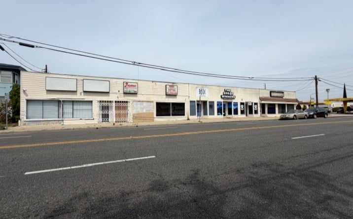 Pictures of Retail, Office property located at 2027 Marine Ave, Gardena, CA 90247 for lease - image #1