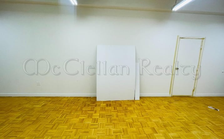 Pictures of Office property located at West 35th, New York, NY 10001 for lease - image #1