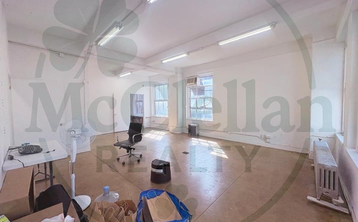 Pictures of Office property located at West 40th Street, New York City, NY 10018 for lease - image #1