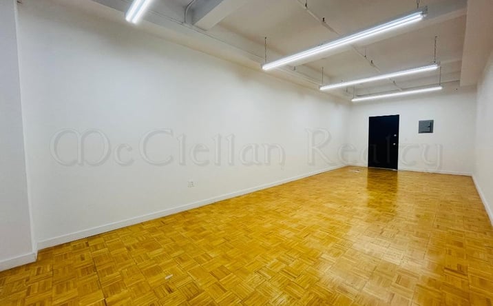 Pictures of Office property located at West 35th, New York, NY 10001 for lease - image #1
