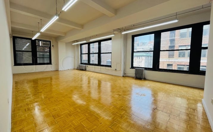 Pictures of Office property located at West 35th Street, New York, NY 10001 for lease - image #1