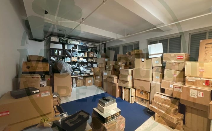 Pictures of Office property located at West 27th Street, New York, NY 10001 for lease - image #1
