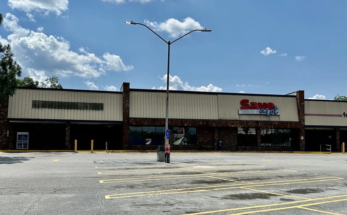 Pictures of Retail property located at 810 Madison Hwy, Valdosta, GA 31601 for lease - image #1