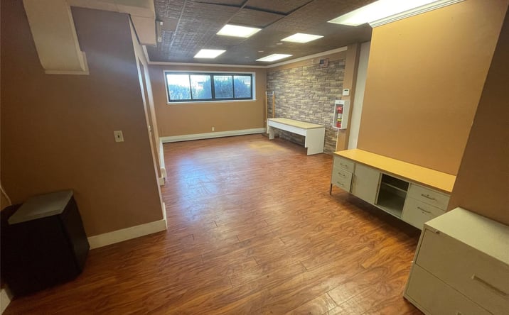Pictures of Office property located at 40 Oak Drive First Floor, Syosset, NY 11791 for lease - image #1