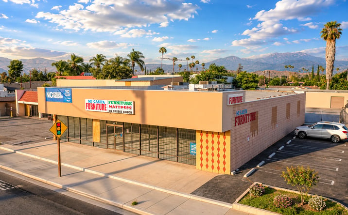 Pictures of Retail property located at 280 N San Jacinto St, Hemet, CA 92543 for lease - image #1