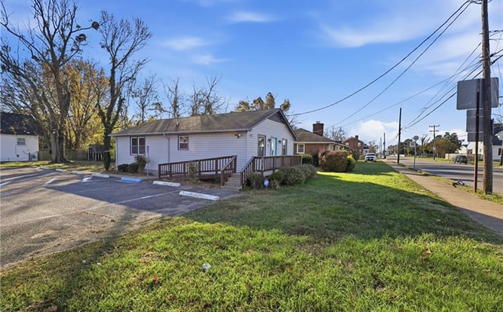 Pictures of Office property located at 1204 E Pembroke Ave, Hampton, VA 23669 for lease - image #1