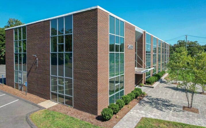Pictures of Retail, Office, Industrial property located at 2600 Dixwell Avenue, Hamden, CT 06514 for lease - image #1