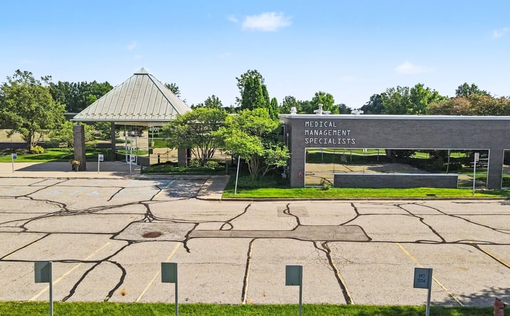Pictures of Office property located at 4100 Embassy Drive Southeast, Grand Rapids, MI 49546 for lease - image #1