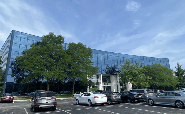 Pictures of Office property located at 650 East Algonquin Road, Schaumburg, IL 60173 for lease - image #1