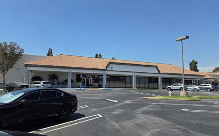 Pictures of Retail property located at 311 S MOUNTAIN AVE, UPLAND, CA 91786-7032 for lease - image #1