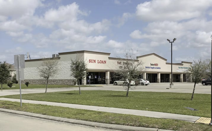 Pictures of Retail, Office property located at 589 FM 517 Rd E, Dickinson, TX 77539 for lease - image #1