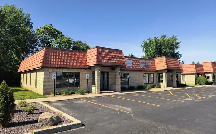 Pictures of Office property located at 910 Richard Road, Dyer, IN 46311 for lease - image #1