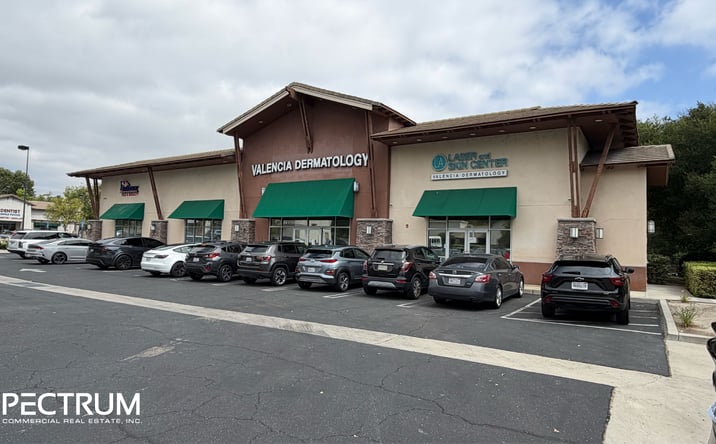 Pictures of Retail, Office property located at 25802 HEMINGWAY AVE, STEVENSON RANCH, CA 91381-2391 for lease - image #1