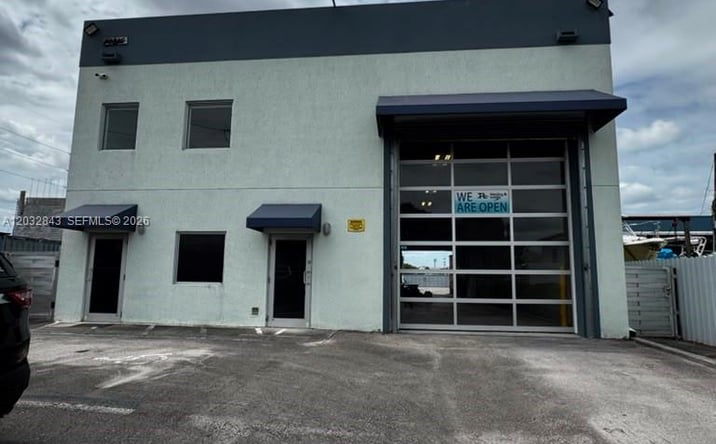Pictures of Industrial property located at 10810 NW 22nd ST, Doral, FL 33172 for lease - image #1