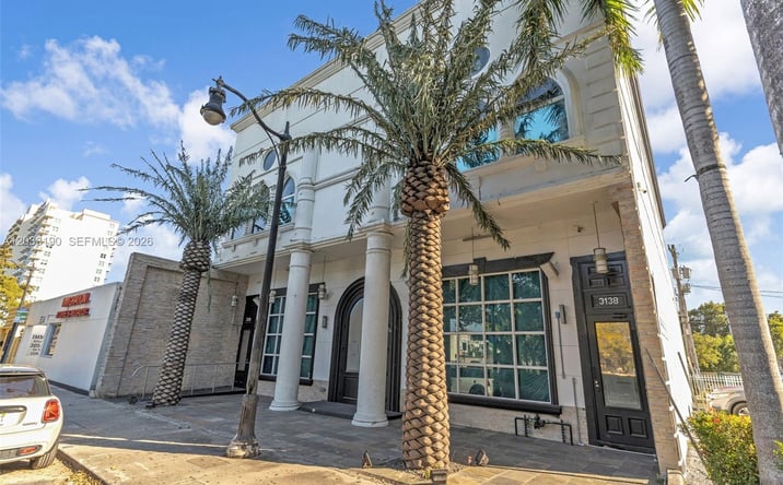 Pictures of Restaurant, Retail property located at 3138 Coral Way, Miami, FL 33145 for lease - image #1
