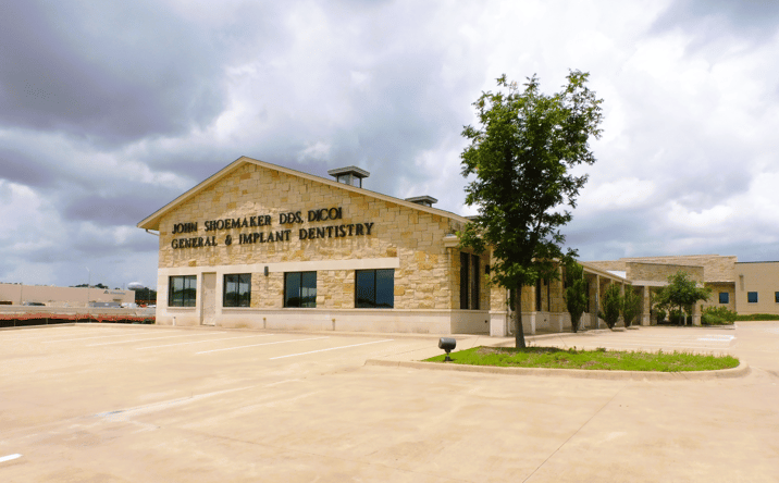 Pictures of Office property located at 1609 North Highway 75, Sherman, TX 75090 for lease - image #1