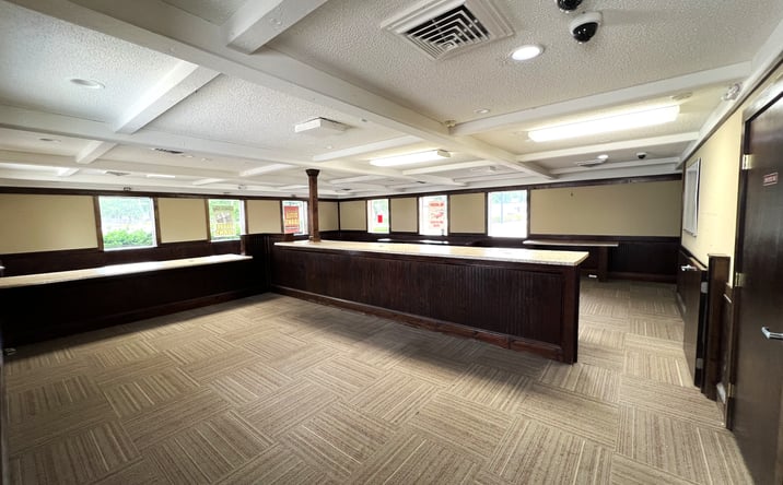 Pictures of Retail, Office, Restaurant property located at 831 West 6th Avenue, Emporia, KS 66801 for lease - image #1