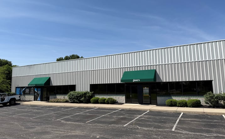 Pictures of Retail property located at 8205 Estates Parkway, Plain City, OH 43064 for lease - image #1
