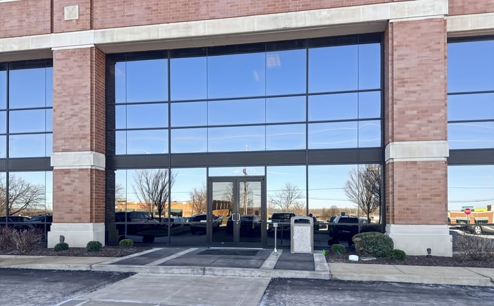 Pictures of Office property located at 100 Chesterfield Business Parkway, 2nd Floor, St. Louis, Chesterfield, MO 63005 for lease - image #1