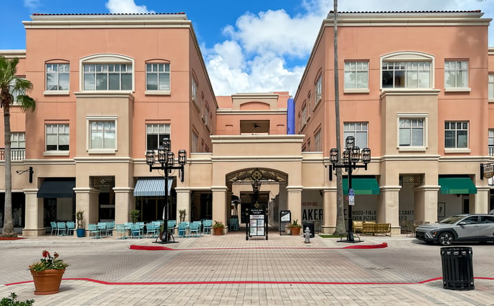Pictures of Office property located at 433 Plaza Real, Suite 275, Boca Raton, FL 33432 for lease - image #1