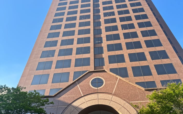 Pictures of Office property located at 999 Waterside Drive, Suite 2525 and 2600, Norfolk, VA 23510 for lease - image #1