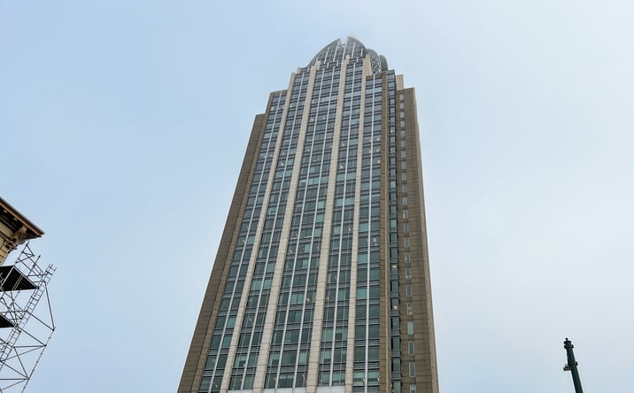 Pictures of Office property located at 11 North Water Street, 10th Floor, Mobile, AL 36602 for lease - image #1
