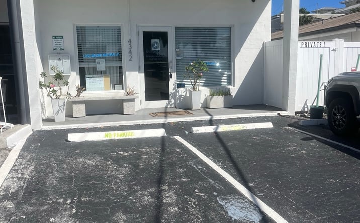 Pictures of Office, Retail property located at 4342 Seagrape Drive, Lauderdale-by-the-Sea, FL 33308 for lease - image #1