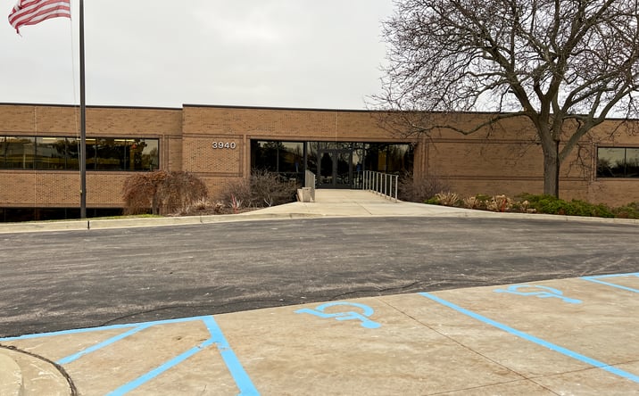Pictures of Office property located at 3940 Peninsular Dr, 2nd Floor, Grand Rapids, MI 49546 for lease - image #1