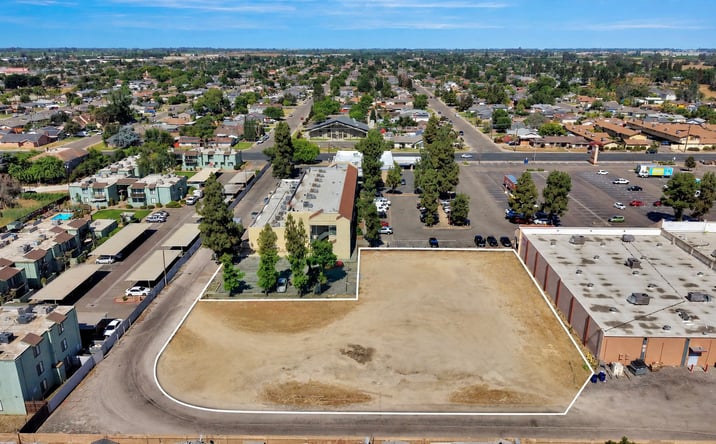Pictures of Retail, Restaurant, Special Purpose property located at APN358-380-41, Selma, CA 93662 for lease - image #1