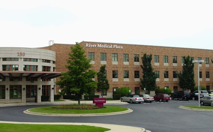 Pictures of Office property located at 150 N River Road, Des Plaines, IL 60016 for lease - image #1
