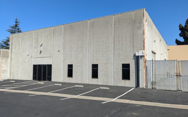 Pictures of Industrial property located at 5 Hangar Way, Watsonville, CA 95076 for lease - image #1