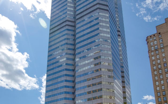 Pictures of Office property located at 301 Grant Street, Pittsburgh, PA 15219 for lease - image #1