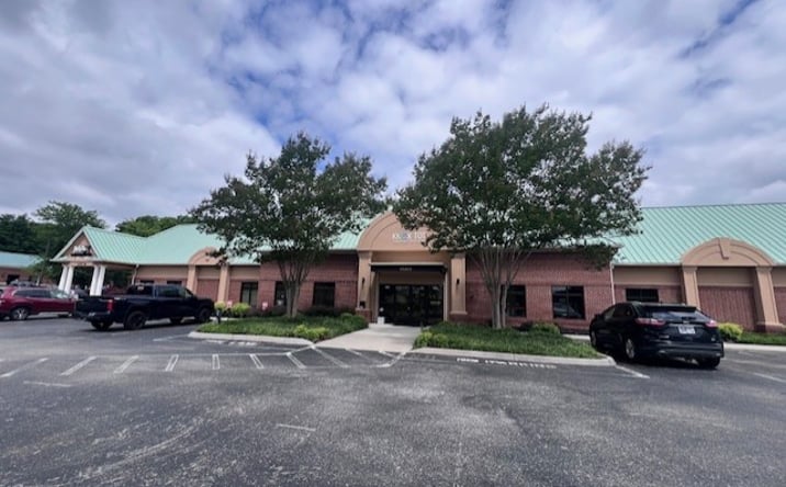 Pictures of Office property located at 11201 W PT DR, FARRAGUT, TN 37934-2833 for lease - image #1