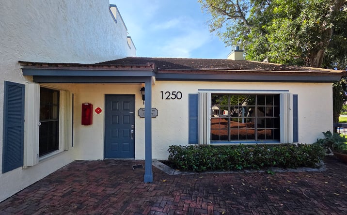 Pictures of Office property located at 1250 S Federal Hwy, Suite 101, Boynton Beach, FL 33435 for lease - image #1