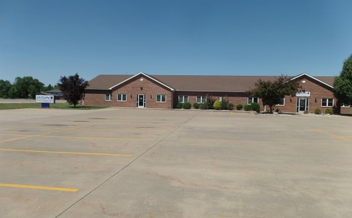 Pictures of Retail, Office property located at 8333 Express Drive, Marion, IL 62959 for lease - image #1