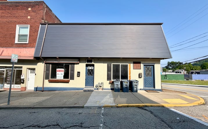 Pictures of Office property located at 437 Cavitt Avenue, Trafford, PA 15085 for lease - image #1