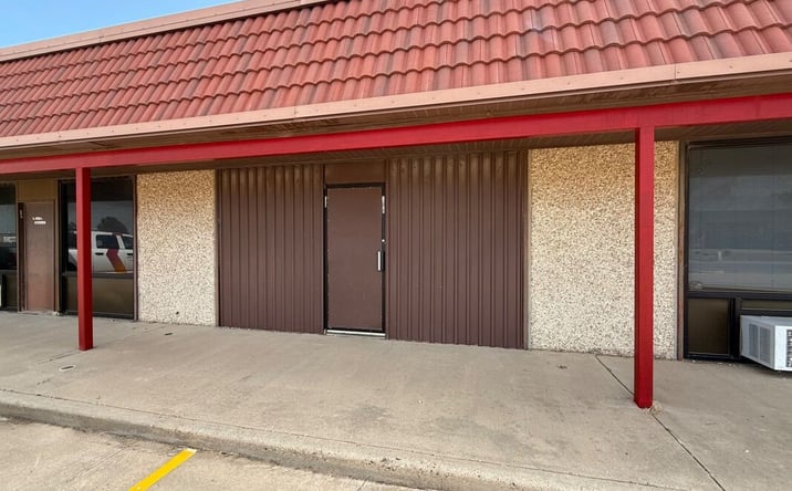 Pictures of Retail, Office, Industrial property located at 114 N Naida St, Pampa, TX 79065 for lease - image #1