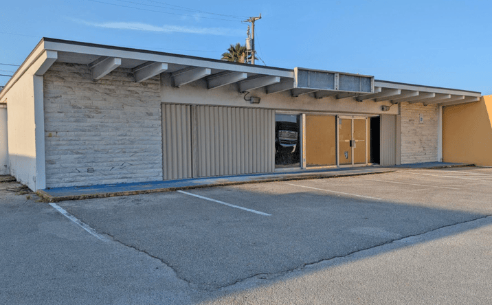 Pictures of Retail property located at 215 Fifth Ave, Indialantic, FL 32903 for lease - image #1