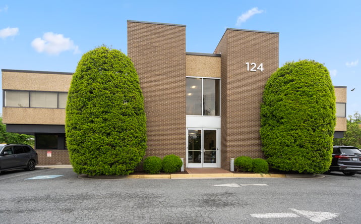 Pictures of Office property located at 124 Park Street, Vienna, VA 22180 for lease - image #1