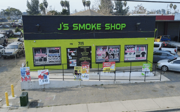 Pictures of Retail property located at 715 LANDER AVE, TURLOCK, CA 95380-5639 for lease - image #1