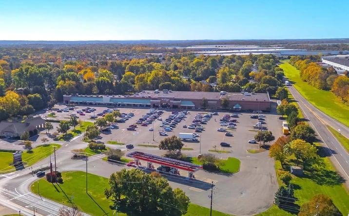 Pictures of Retail property located at 6011 London Groveport Rd, Groveport, OH 43125 for lease - image #1