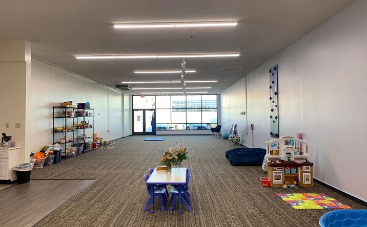 Pictures of Retail, Office, Special Purpose property located at 1315 North Main Street, Mitchell, SD 57301 for lease - image #1