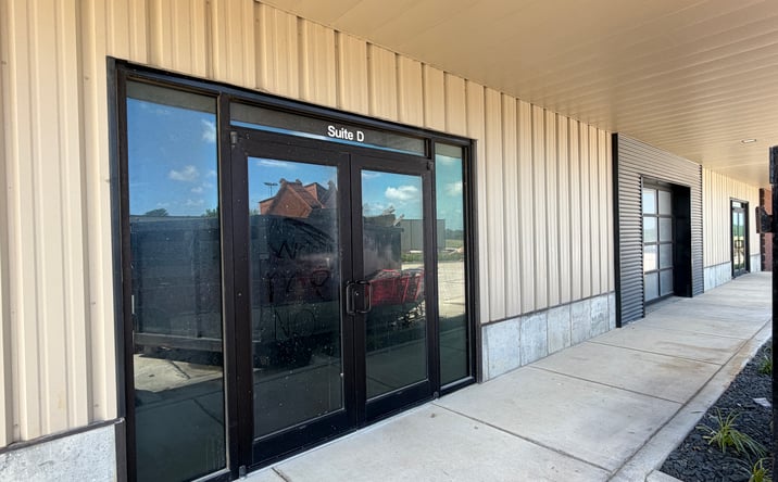 Pictures of Retail, Office, Special Purpose property located at 2015 South Perryville Boulevard, Perryville, MO 63775 for lease - image #1