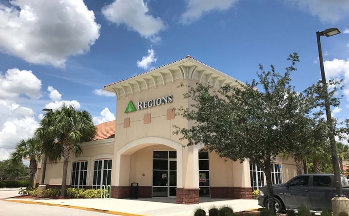 Pictures of Retail property located at 17810 Ben Hill Griffin Pkwy, Fort Myers, FL 33913 for lease - image #1