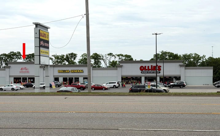 Pictures of Retail property located at 1805 W MORTON Avenue, Jacksonville, IL 62650 for lease - image #1