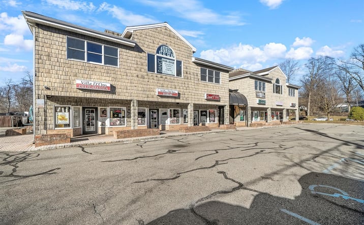Pictures of Retail property located at 24 Old Albany Post Road dry cleaner, Croton-on-Hudson, NY 10567 for lease - image #1
