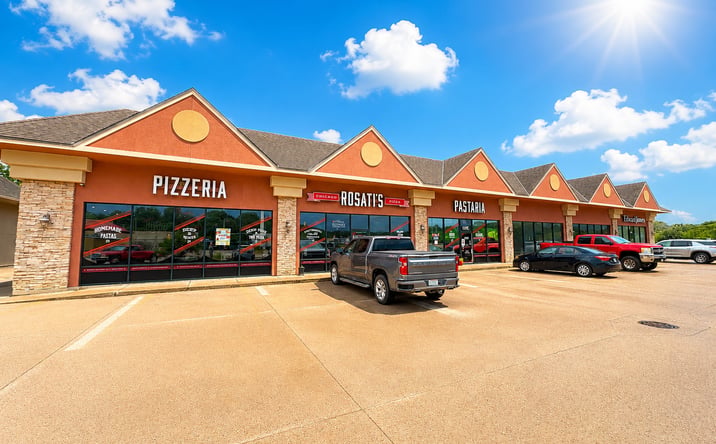 Pictures of Retail, Office, Restaurant property located at 137 Radio City Drive, Pekin, IL 61554 for lease - image #1