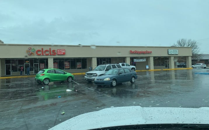 Pictures of Retail property located at 303 Beltline Pl SW, Decatur, AL 35603 for lease - image #1