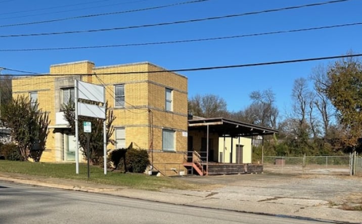 Pictures of Office, Industrial property located at 1054 Industrial Ave, Danville, VA 24541 for lease - image #1