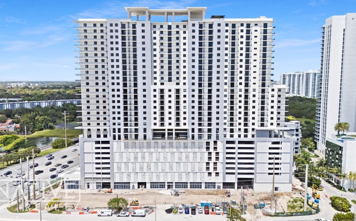 Pictures of Restaurant, Retail property located at 16375 Biscayne Blvd, Aventura, FL 33160 for lease - image #1